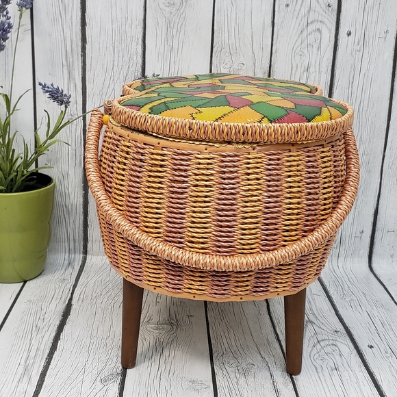 Vintage Exclusively For Singer MidCentury Wicker Sewing Basket Patchwork Design - Picture 4 of 14